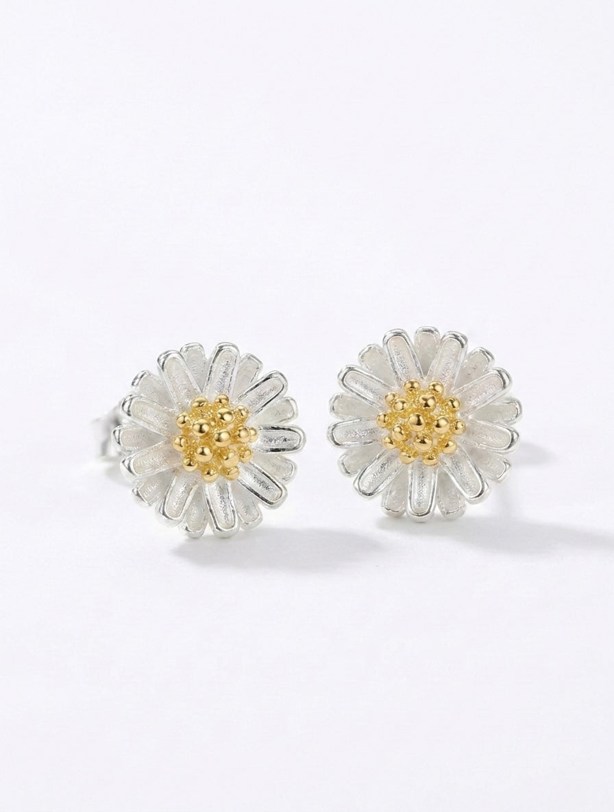 Exquisite Women's Jewelry S925 Sterling Silver Mini Daisy Stud Earring